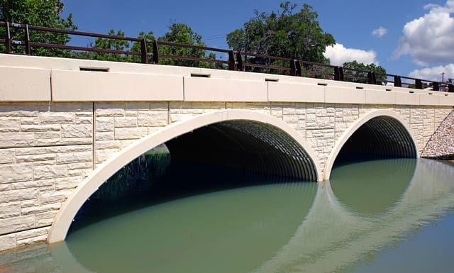 Precast-retaining-wall-with-Bolt-A-Plate-Arch