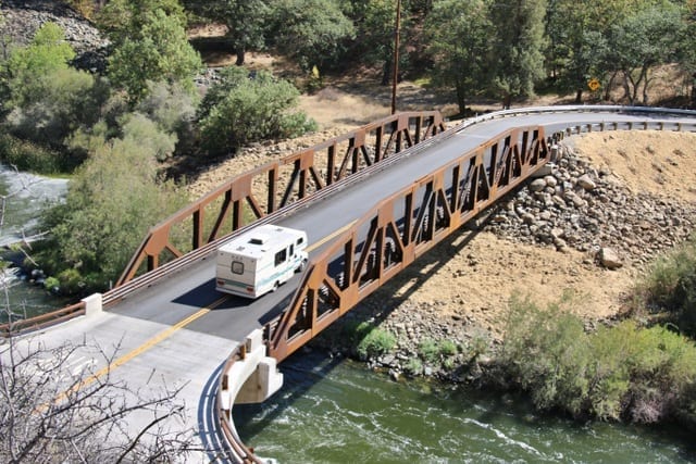 Truss-style-car-bridge-across-river.jpg