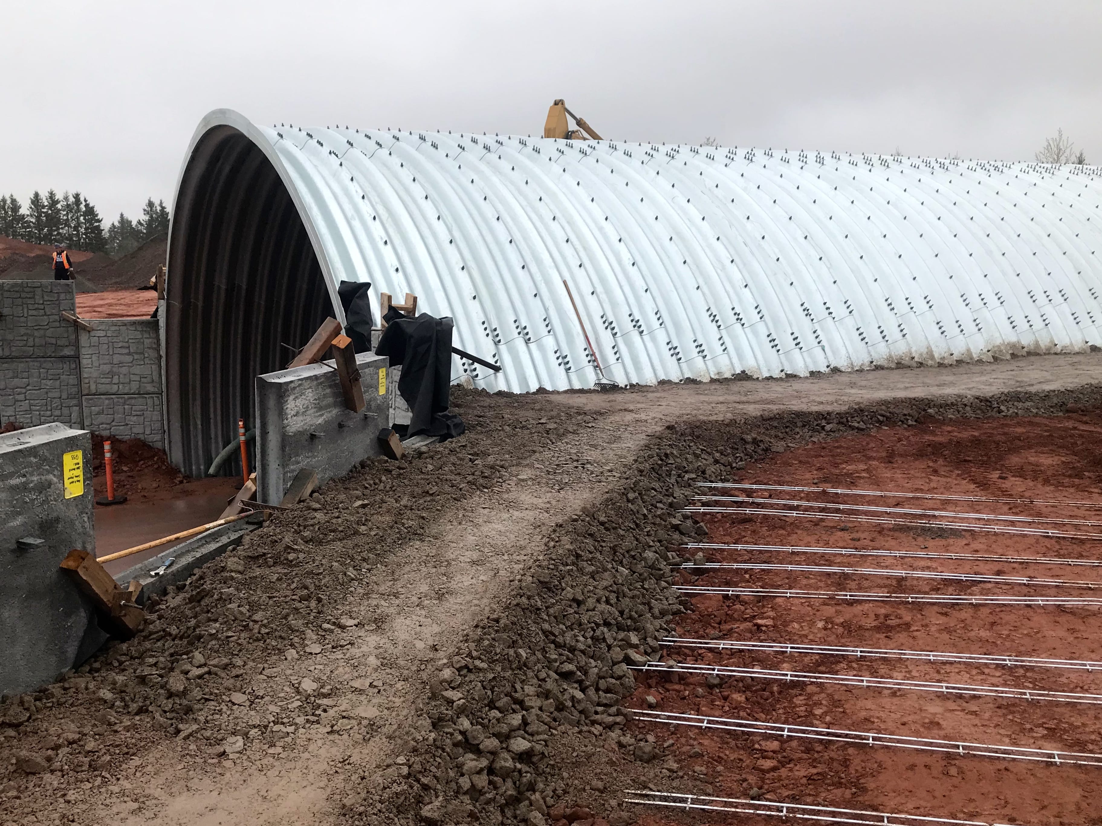 Detailed view of composite backfill zone with Grid-Strip soil reinforcement