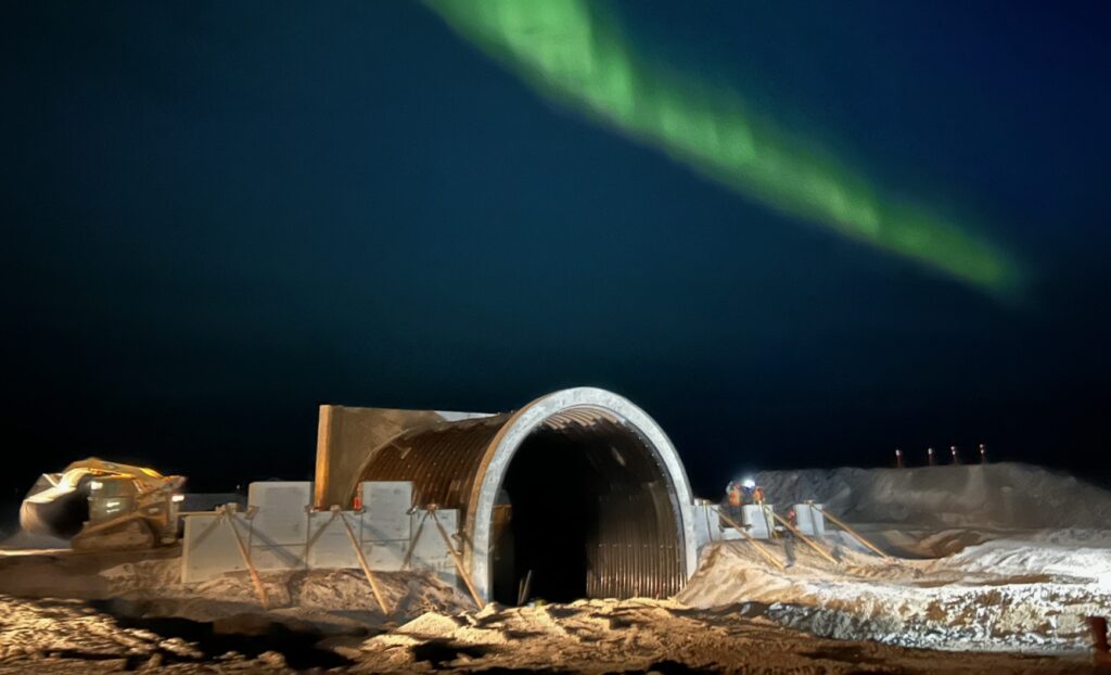 Night view of Super-Cor stream crossing