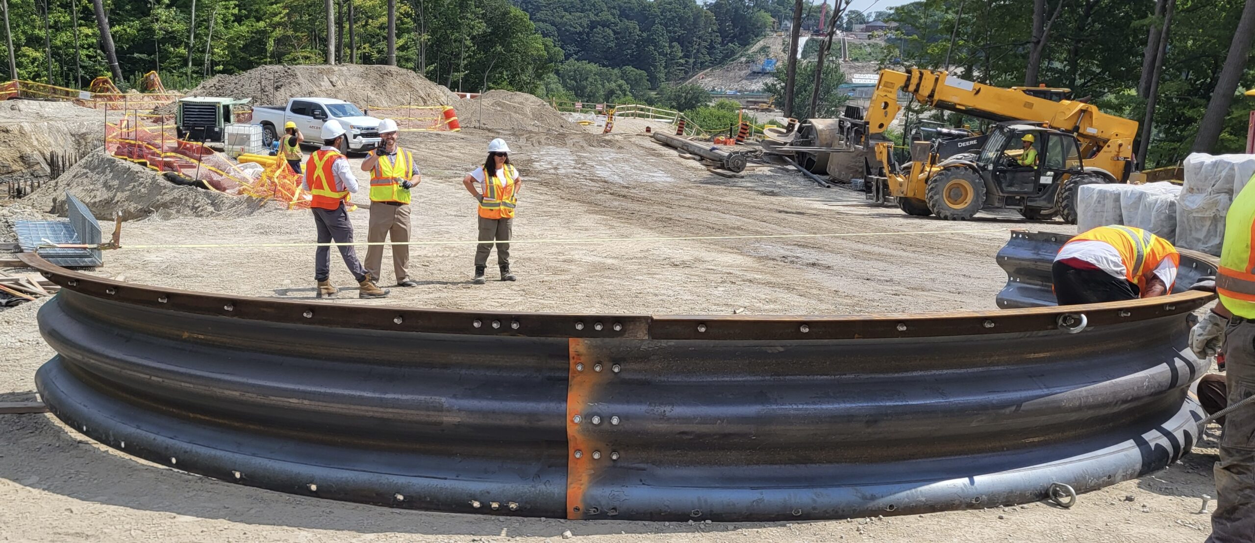 First ring of Super-Cor temporary construction crossing