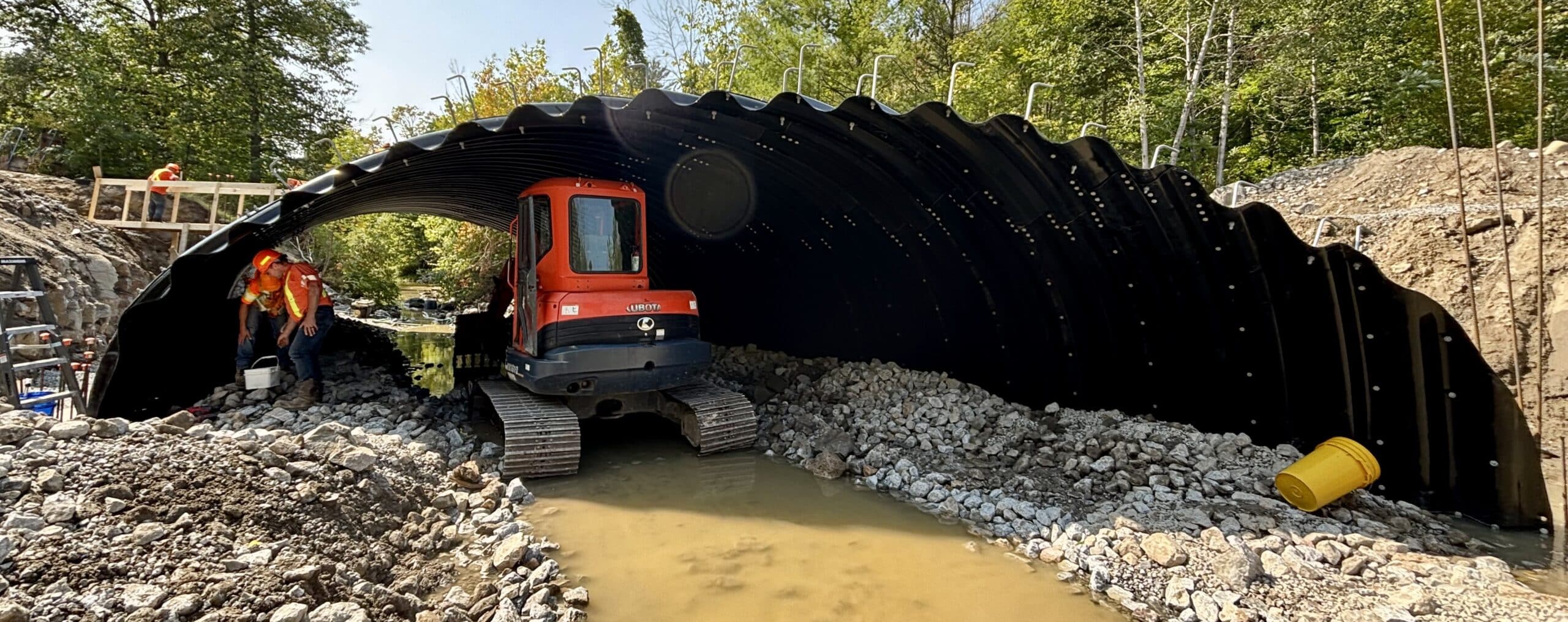 End view of Super-Cor skewed-end stream crossing
